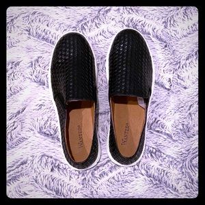 Wanted / Black basketweave shoe / 7.5